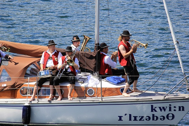 联赛希望吸 联赛希望吸